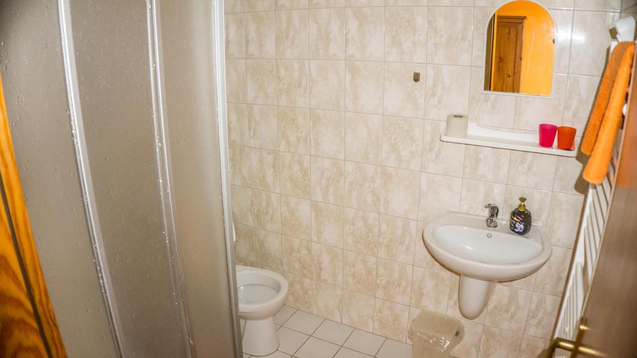 Penzion S Restauraci Na Furhaple Šakvice المظهر الخارجي الصورة
